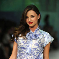 Miranda Kerr walks in David Jones Spring Summer 2011 pictures | Picture 63381